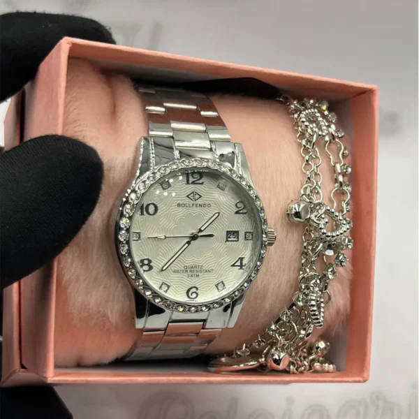 Kit Relógio Feminino Luxo Prata Pallyjane Bollfendo A prova d'água + Pulseira Berloques Corações + Caixinha - Prateado